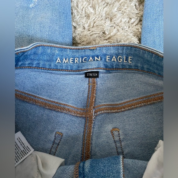 American Eagle Mom Jeans - Picture 4 of 8